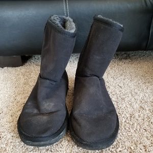 Size 7 uggs